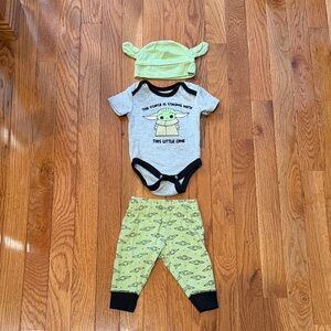 Star Wars Gray and Green Baby Yoda Matching Set 0-3 Months